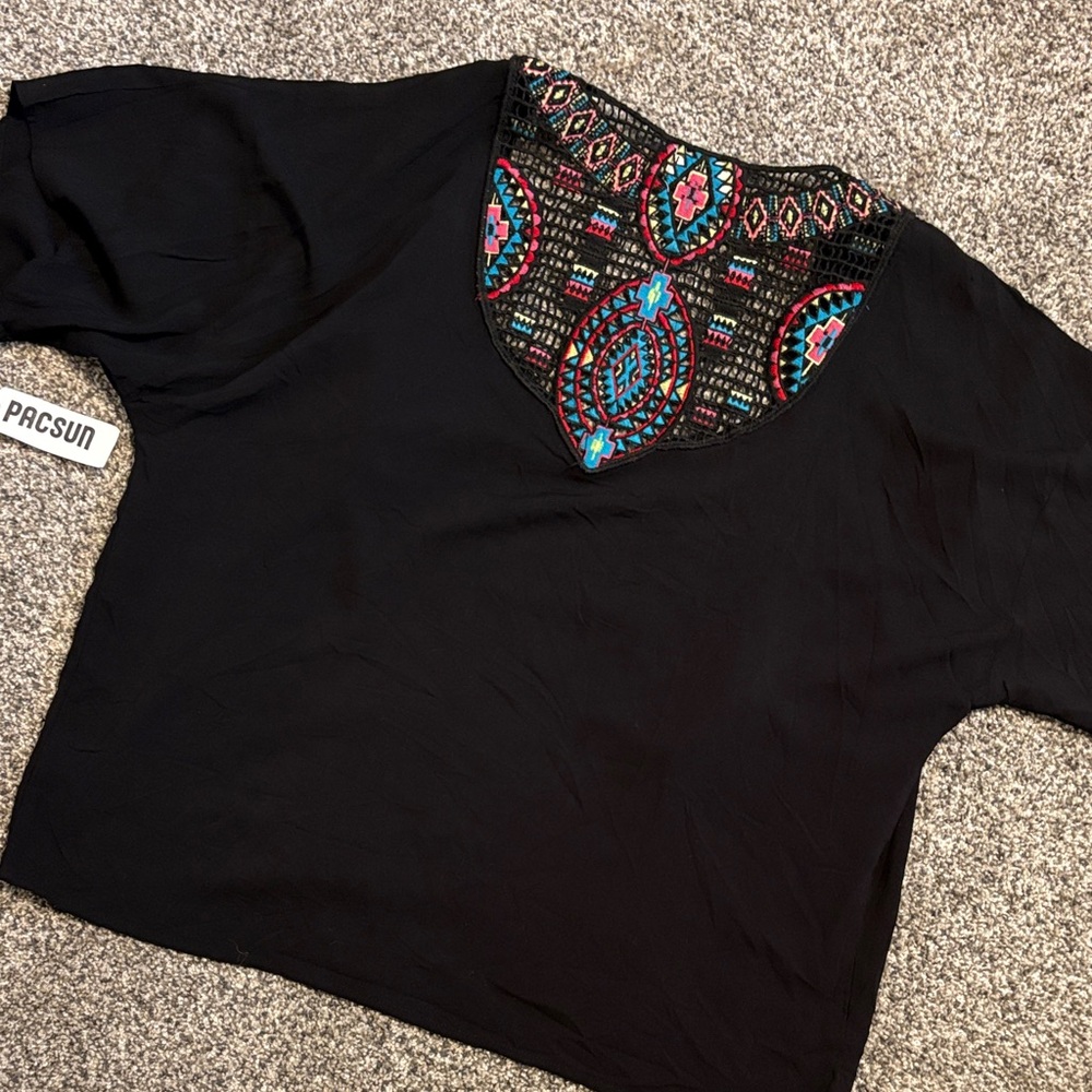 PacSun Black Blouse with Vibrant Patterned Neckline